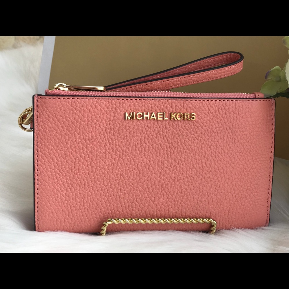 🌷MICHAEL KORS Peach Double Zip Phone Wristlet - Picture 2 of 8